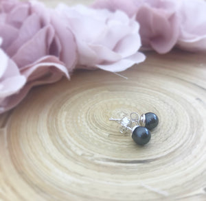 Pearl Earrings - Black