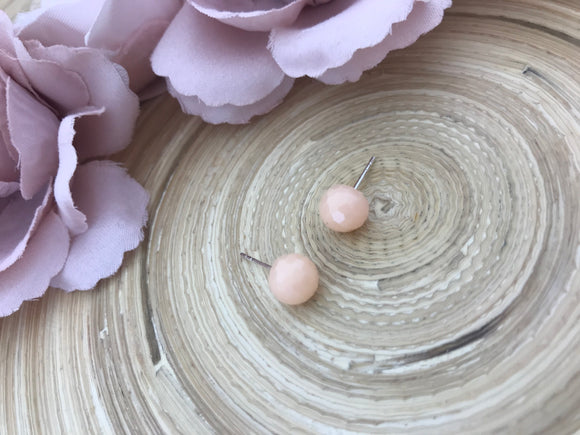 Faceted dome earrings - peach